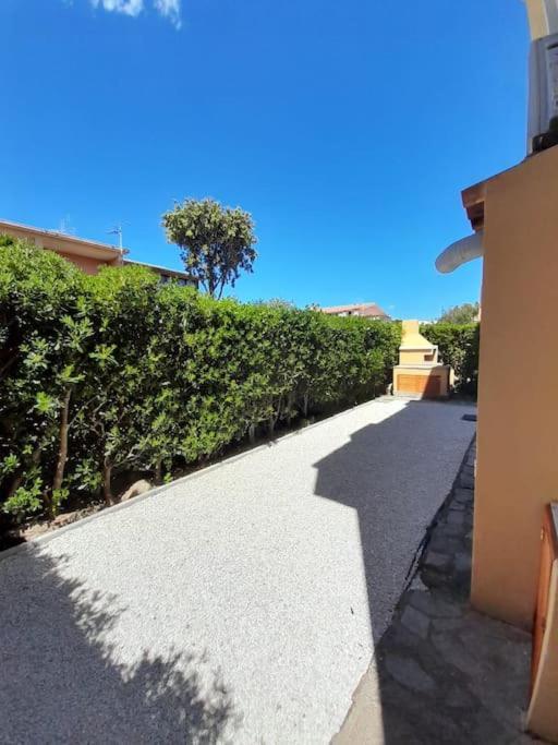 Casa Gioia Lägenhet Olbia Exteriör bild